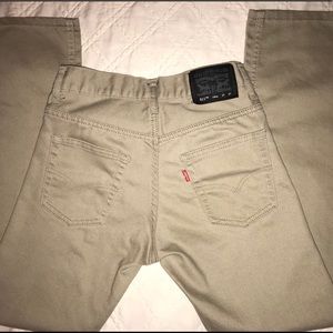 Boys Levi 511 Slim fit Khakis. Straight leg.